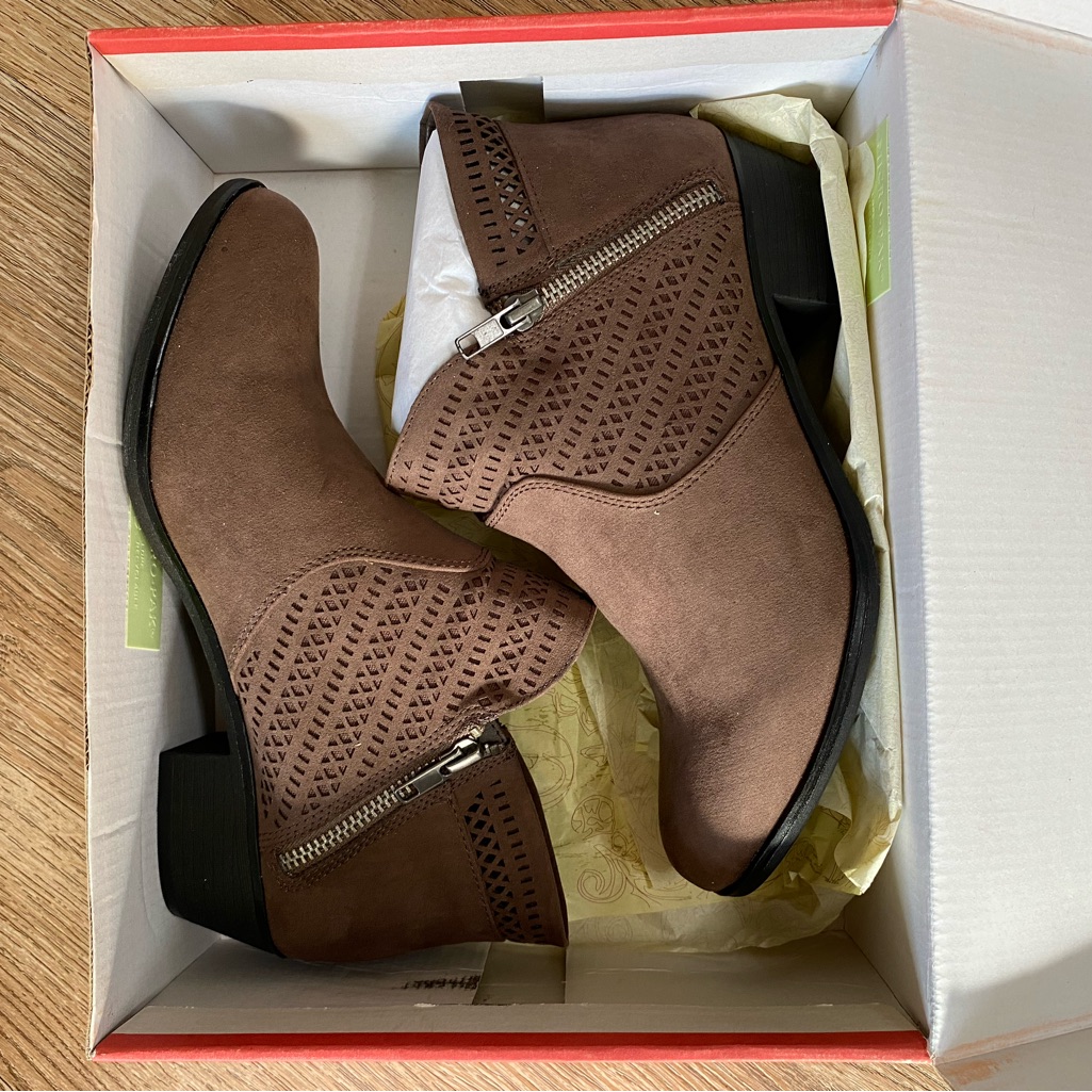 American Rag Suede Taupe Booties Brand New